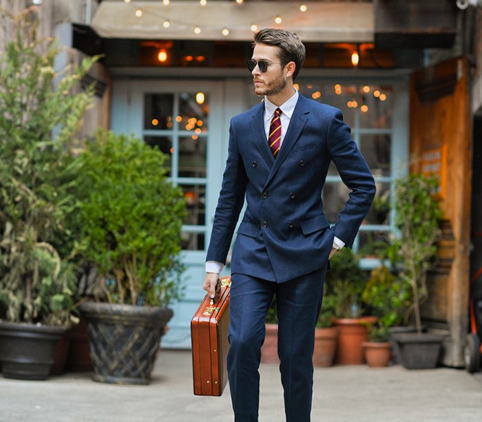 How to dress with style in a suit